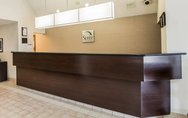 Sleep Inn & Suites