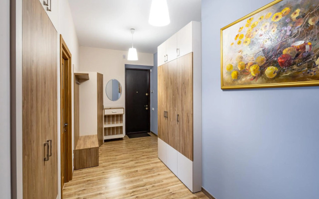 Romari Проспект Свободи 15