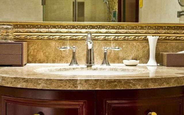 New Paris Hotel Harbin
