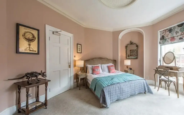 Darwin's Townhouse