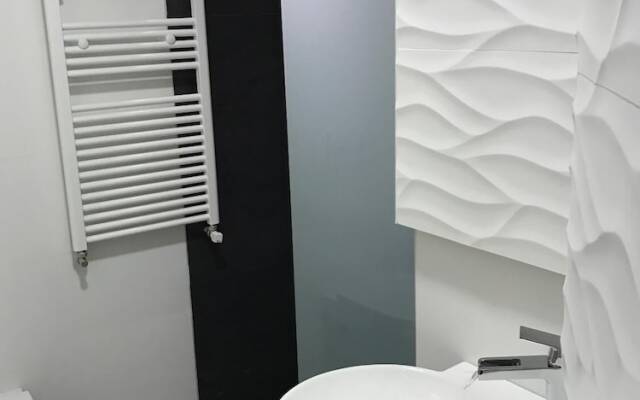 Smart-Tech Plaza Apartment