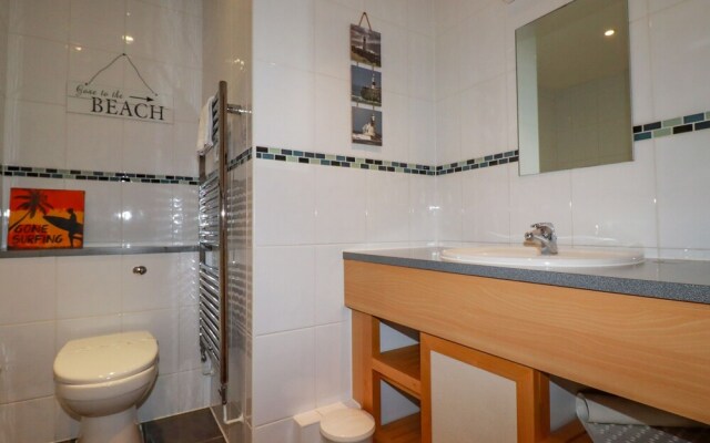 47 Bredon Court