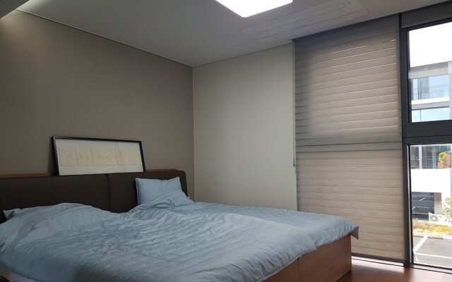 R.Loo House Seogwipo