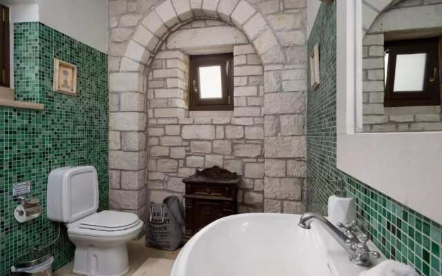 Beautiful Villa Near Sea in Kamilari