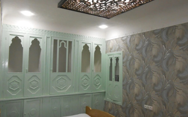 Colibri Traditional Hotel