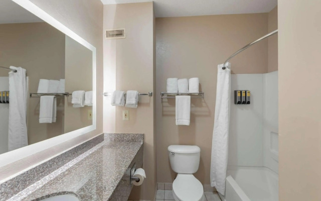 Best Western Plus Russellville Hotel & Suites