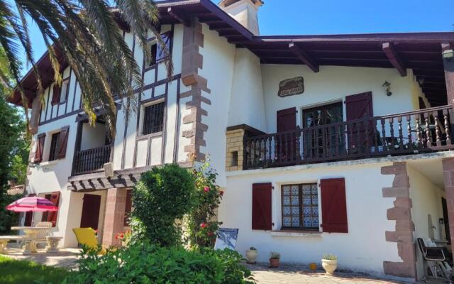 Bel appartement T4 dans maison basque