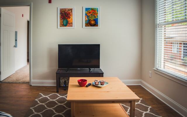 Wesley Heights Studio 1 BR Apts by Frontdesk