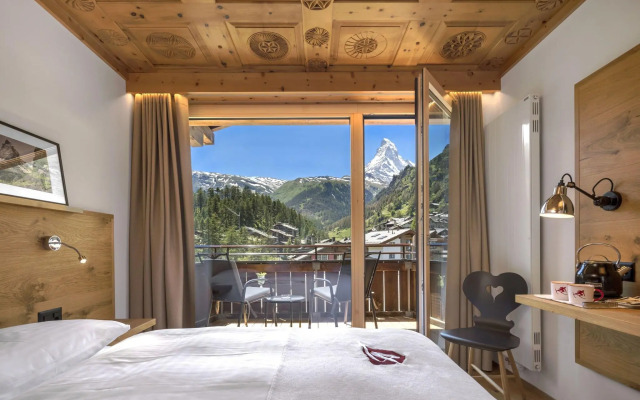 Swiss Alpine Hotel Allalin