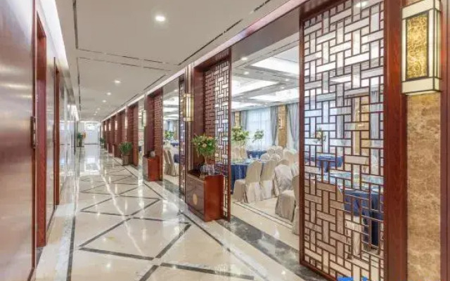 Shengchen Hotel Yunyue Light Luxury (Shanghai Pudong Airport)