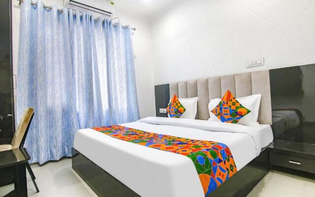 Fabhotel Golden Gate