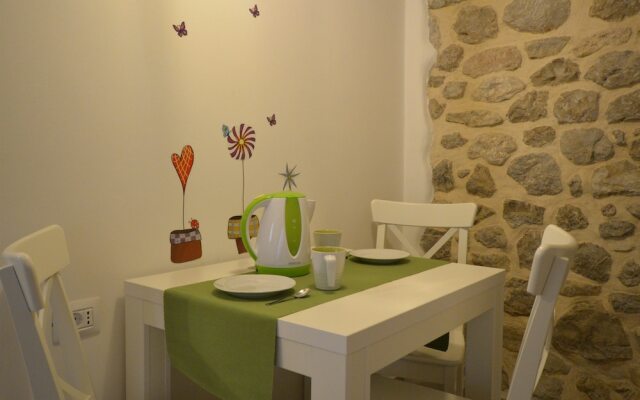 Apartments and Rooms Oliva