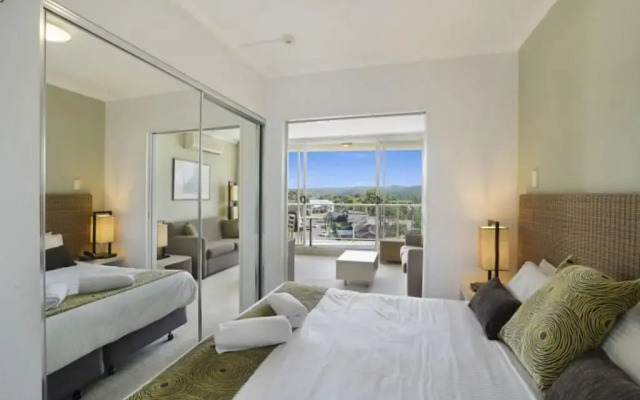Hinterland Luxury - 1 Bedroom Hinterland View Apt