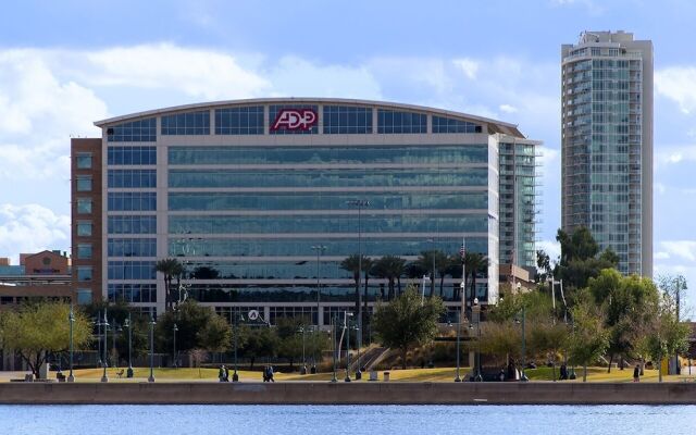 129 Fully Furnished, amenities galore! by RedAwning