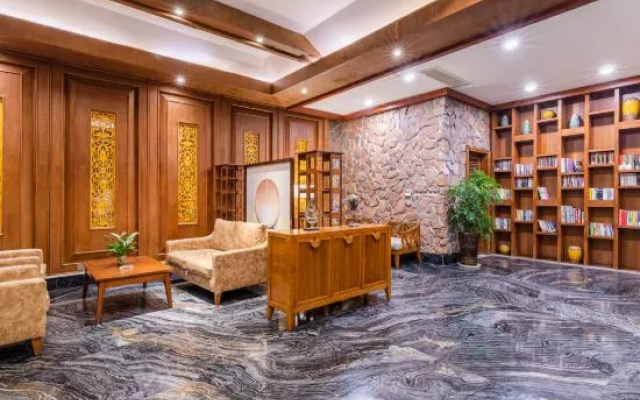 Ganglong Hotel – Lobby – Qiannan