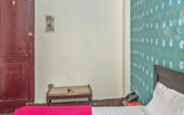 Oyo 40431 Hotel Amar Prem