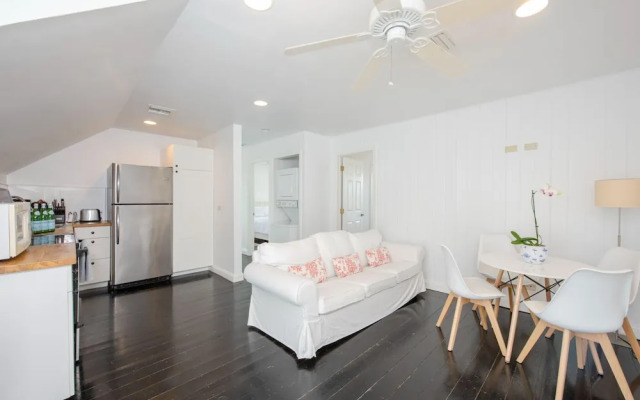 Four Points Suite by Eleuthera Vacation Rentals