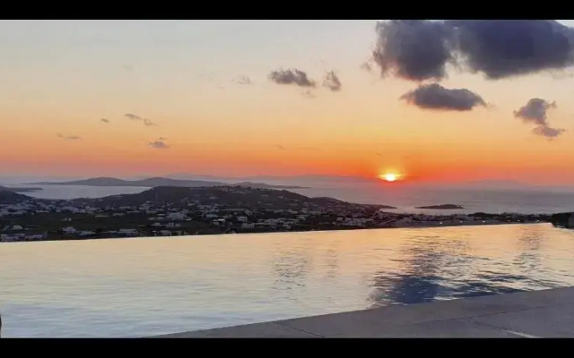 Mykonian Tramonti Villas