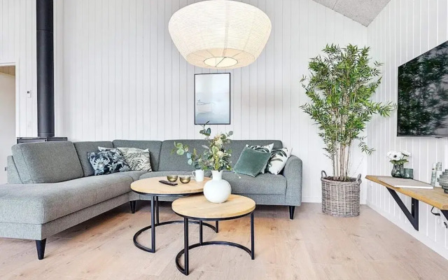 14 Person Holiday Home in Vaeggerlose