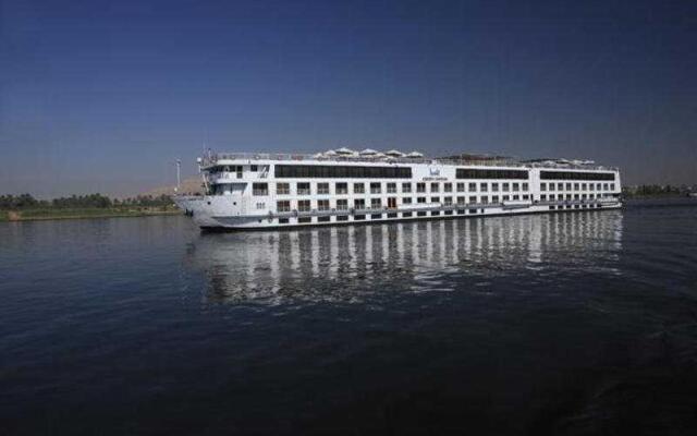 M/S Crown Empress