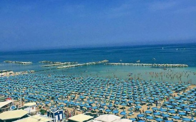 Hotel Caravelle