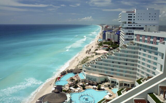 Riu Cancun - All Inclusive