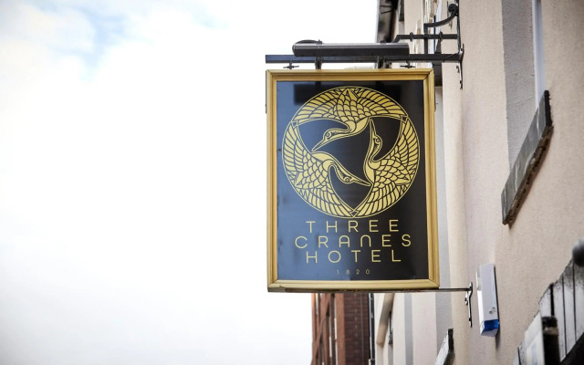 Three Cranes Serviced Apartments