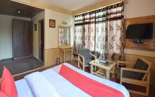 OYO 12275 Crown Hospitality