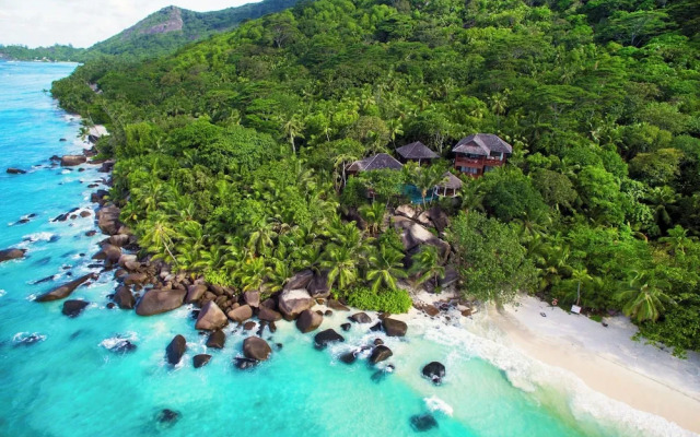 Labriz Silhouette Seychelles