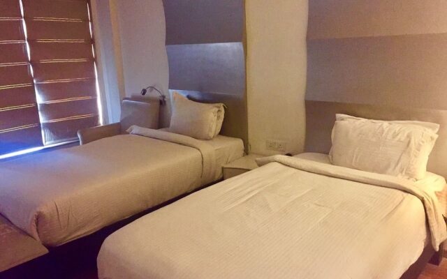 Centre Point Hotel Neemrana