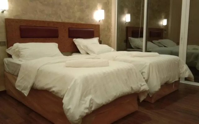 Leely Garden Valley Lodge Tambunan