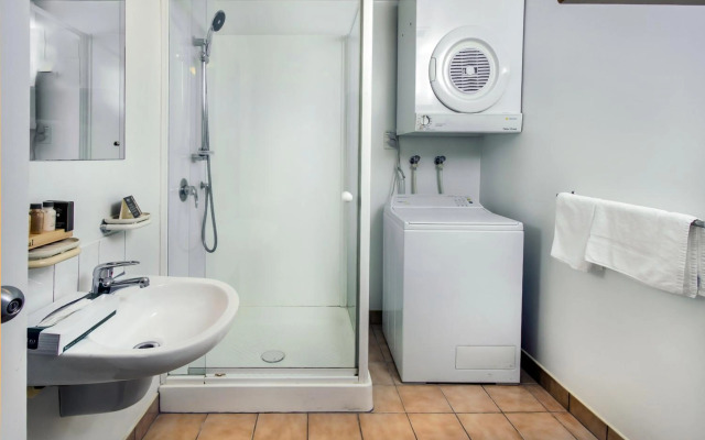 Crown on Cintra Lane Serviced Apartments