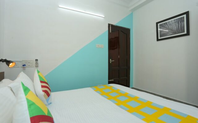 OYO 23654 Home Cozy 2BHK Aluva Metro Station