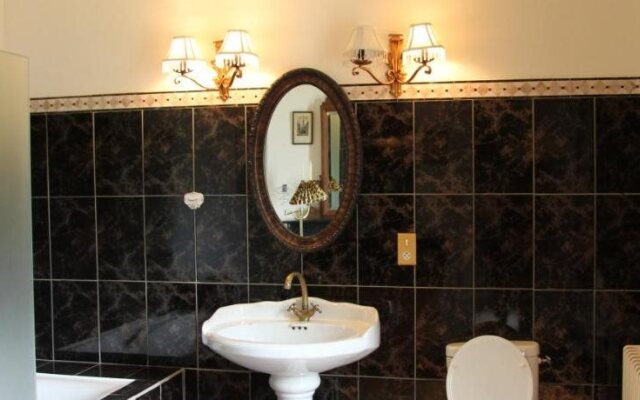 Chateau De La Fontenelle