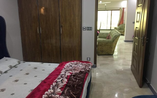 Spacious Apartment in Johar Town