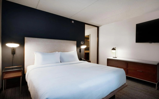 Courtyard by Marriott Columbus Airport