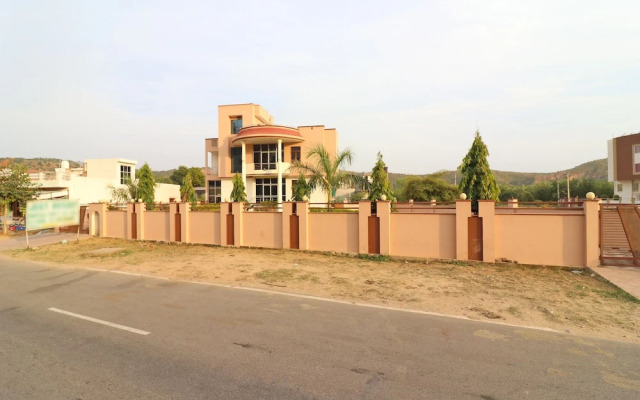 OYO 22954 Hotel Moonlight