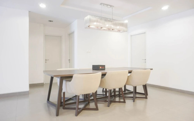 Big And Cozy 3Br Apartment At Simprug Park Residences