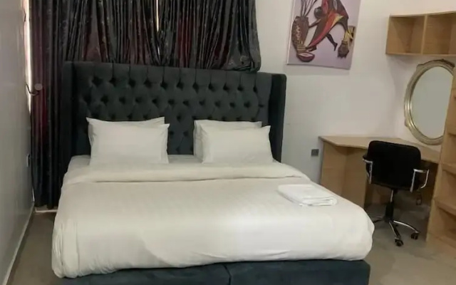 Ellex Sleeves Apartment