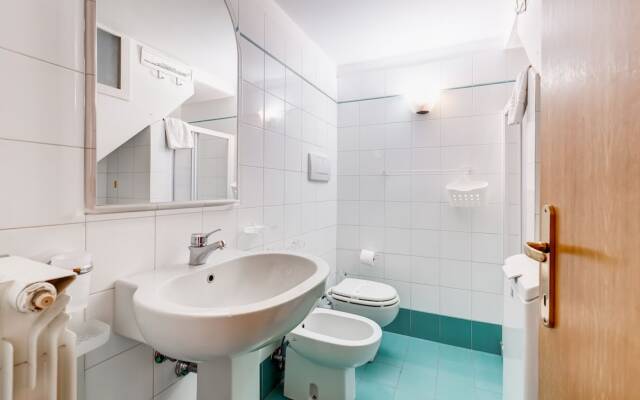 Wonderful Apartment near Trevi Fountain