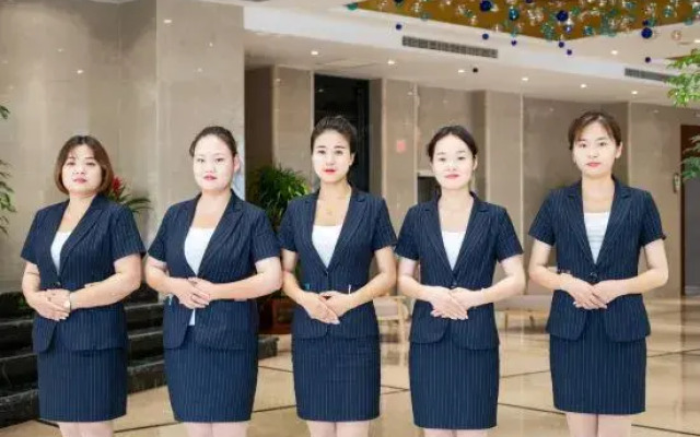 Zhongzhou International Hotel of LuoHe