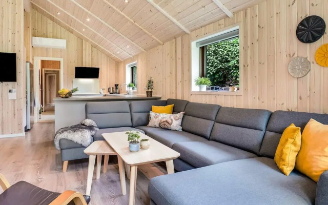 5 Star Holiday Home in Vaeggerlose