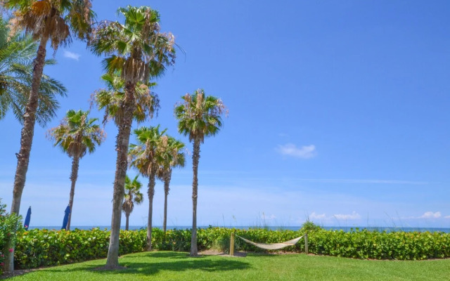 Tides Beach Club 5-354 by Vtrips