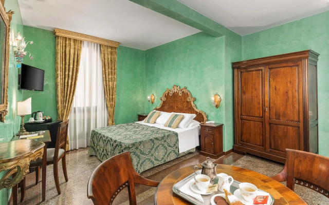 Hotel Marconi