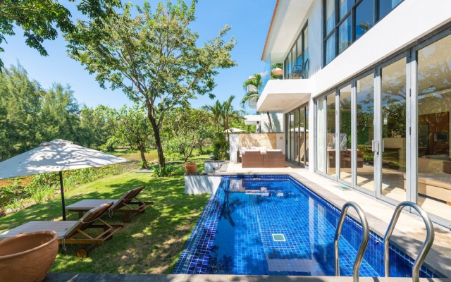 Golf BRG and Lake view villa by EB