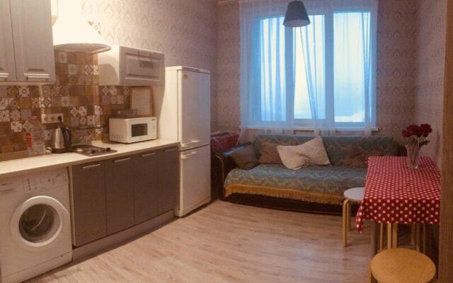 Apartments on 72V Platova Street