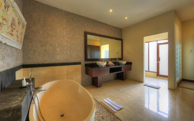 Bali Rich Seminyak Villas