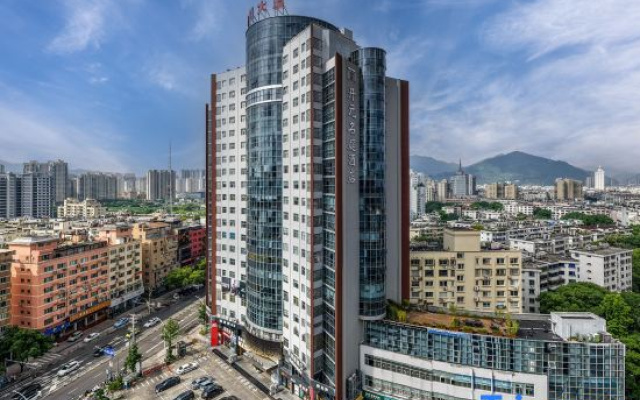 Maison New Century Hotel Yueqing Wenzhou – Outside – Wenzhou