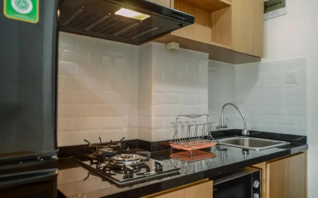 Stunning And Comfy Studio Amazana Serpong Apartment
