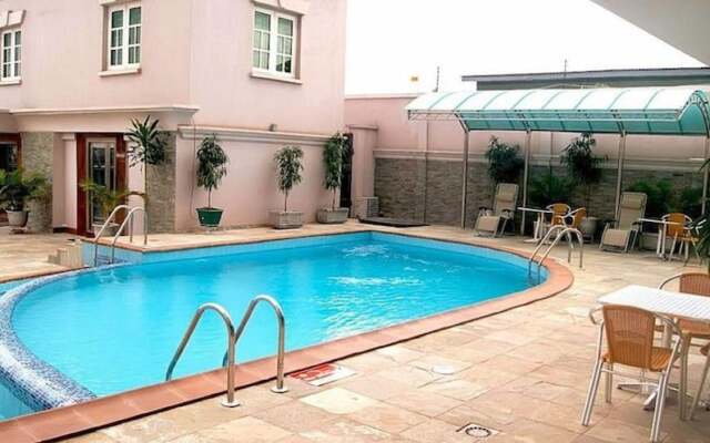 Excel Oriental Hotel & Suites